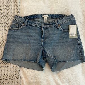 H&M maternity jean shorts